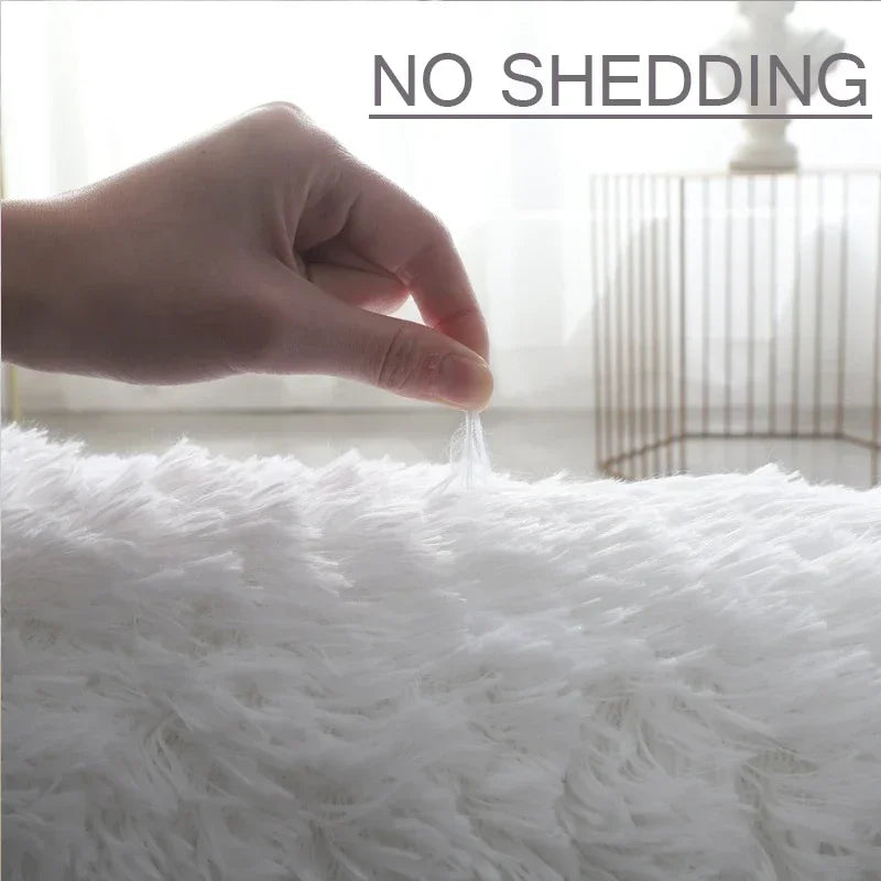 Super Soft Round Plush Rug - Fluffy Area Carpet for Living Room & Bedroom